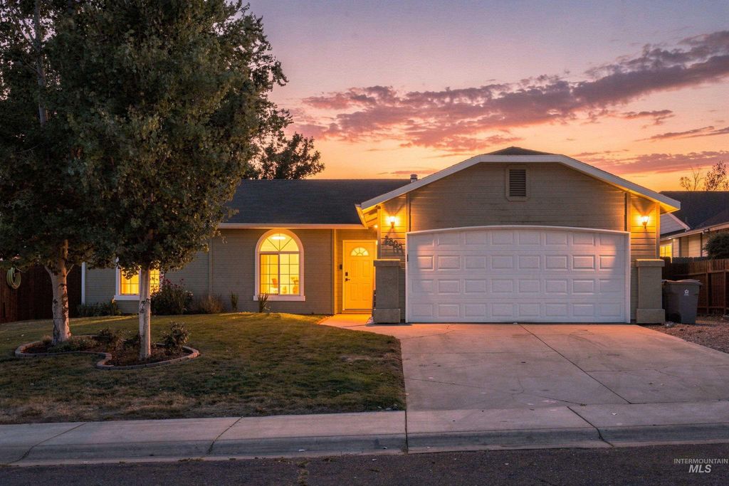 2808 Fox Place, Nampa, ID 83687