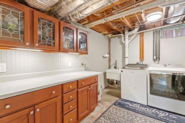 174 Oak Hill Avenue, Manchester, NH 03104