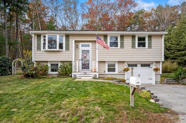 174 Oak Hill Avenue, Manchester, NH 03104