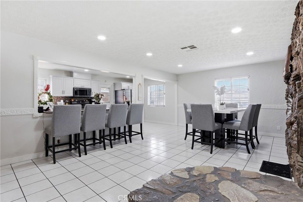 9257 Palmetto, Fontana, CA 92335 — photo 5