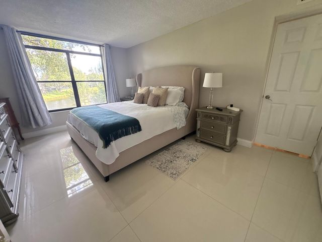 3730 Inverrary Drive 2t, Lauderhill, FL 33319