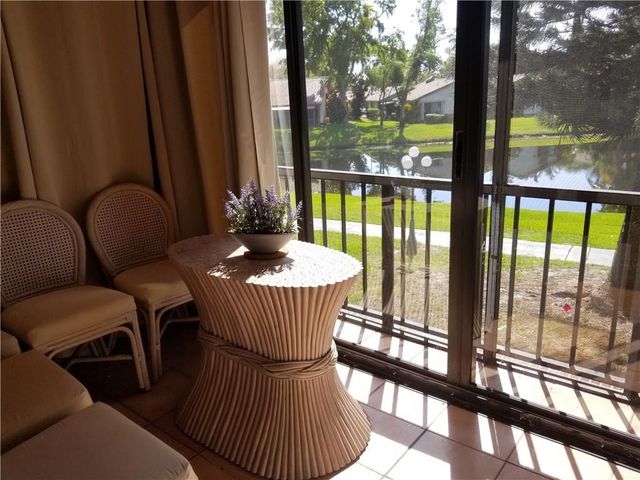 3730 Inverrary Drive 2t, Lauderhill, FL 33319