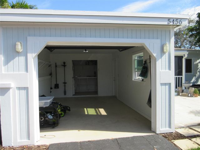 5456 NE 3rd Terrace, Fort Lauderdale, FL 33334