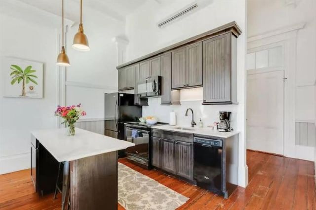 2010 Strand 201, Galveston, TX 77550