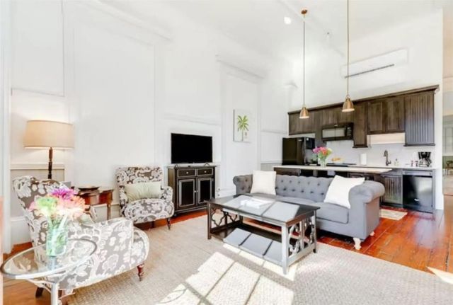 2010 Strand 201, Galveston, TX 77550