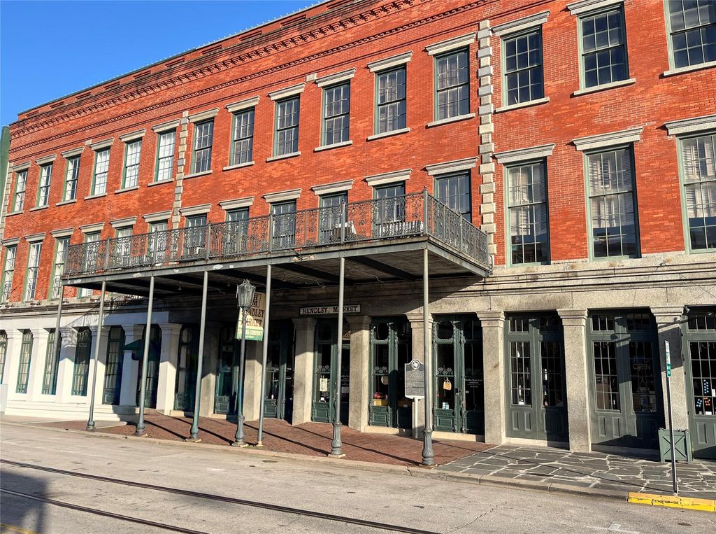 2010 Strand 201, Galveston, TX 77550