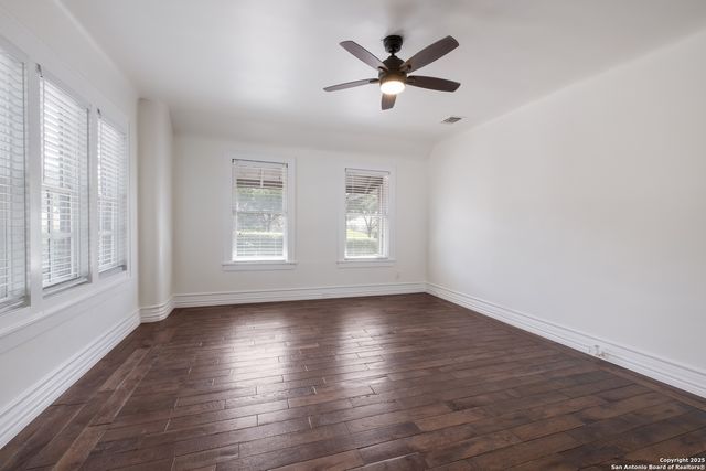 162 Davis Ct Unit B, San Antonio, TX 78209