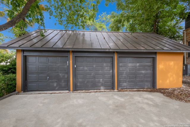 162 Davis Ct Unit B, San Antonio, TX 78209