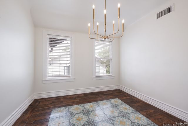 162 Davis Ct Unit B, San Antonio, TX 78209