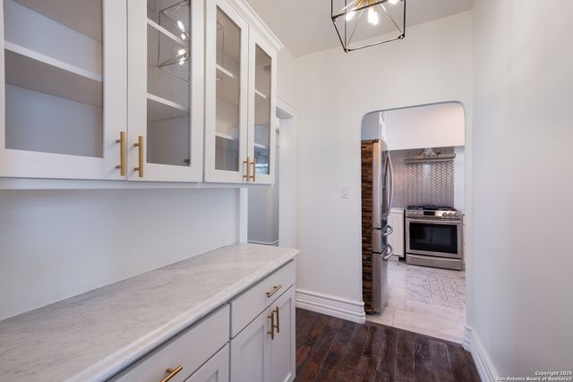 162 Davis Ct Unit B, San Antonio, TX 78209