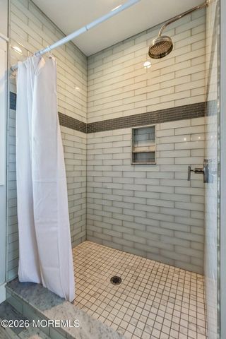 123 Brooks Road, Lavallette, NJ 08735