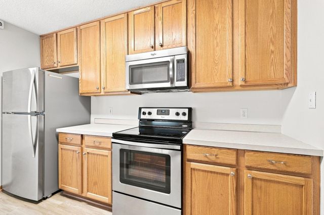 15783 Fjord Avenue, Apple Valley, MN 55124