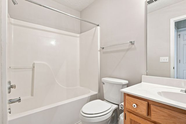 1204 Springwood Dr, Old Hickory, TN 37138