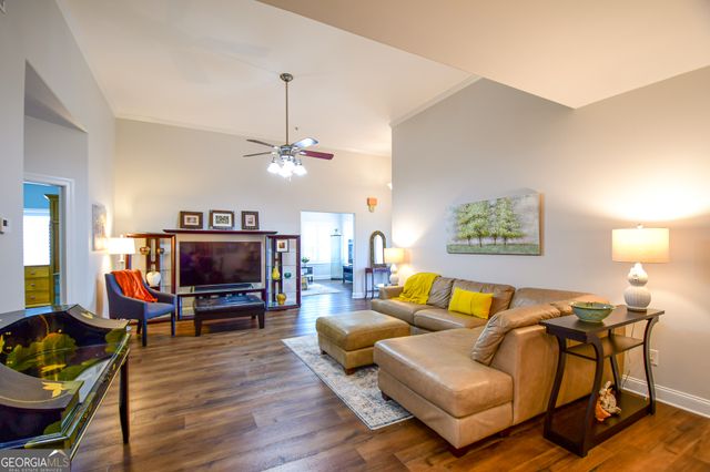 4203 Paddock Lane, Newnan, GA 30263