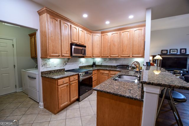 4203 Paddock Lane, Newnan, GA 30263