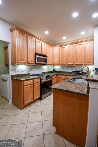4203 Paddock Lane, Newnan, GA 30263