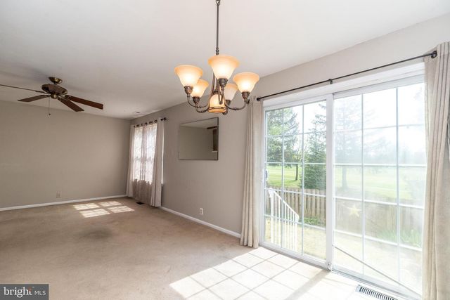 808 PUTTER CT, Warrington, PA 18976