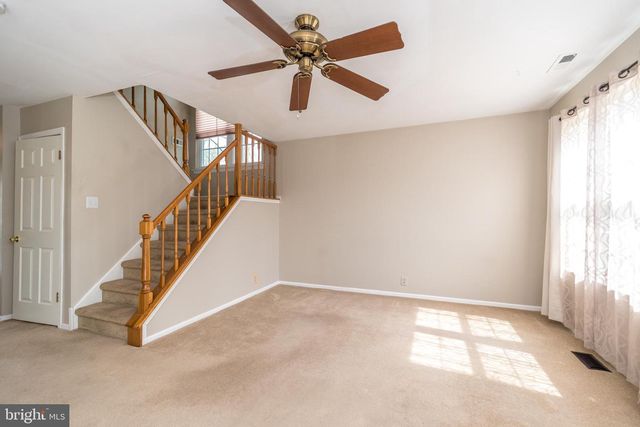 808 PUTTER CT, Warrington, PA 18976