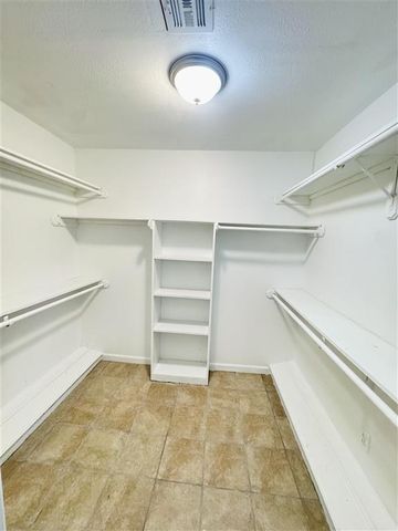 1303 Wendell Street, Lake Charles, LA 70601