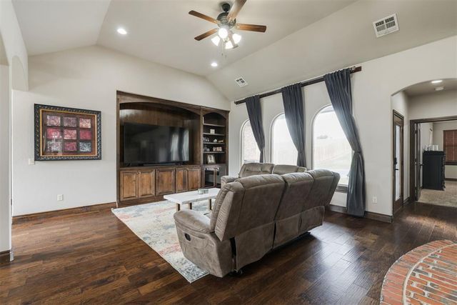 3525 Abby Lane, Newcastle, OK 73065