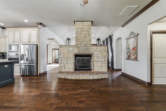 3525 Abby Lane, Newcastle, OK 73065