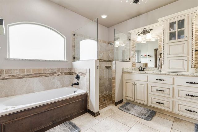 3525 Abby Lane, Newcastle, OK 73065