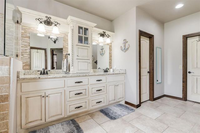 3525 Abby Lane, Newcastle, OK 73065