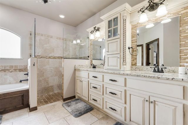 3525 Abby Lane, Newcastle, OK 73065