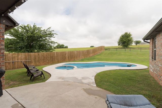 3525 Abby Lane, Newcastle, OK 73065