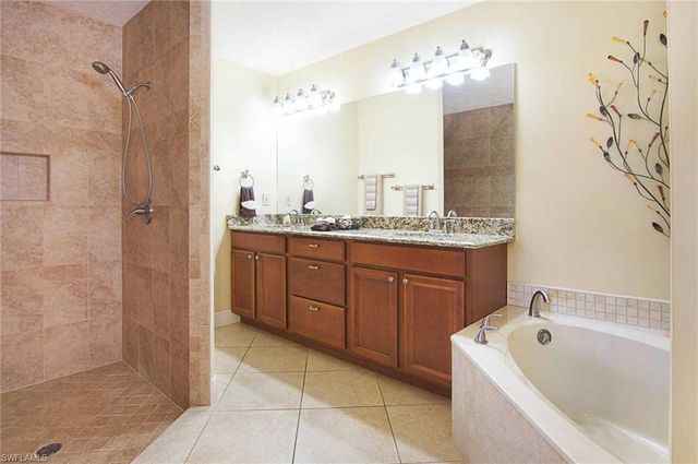 1403 SW 40th TER, Cape Coral, FL 33914
