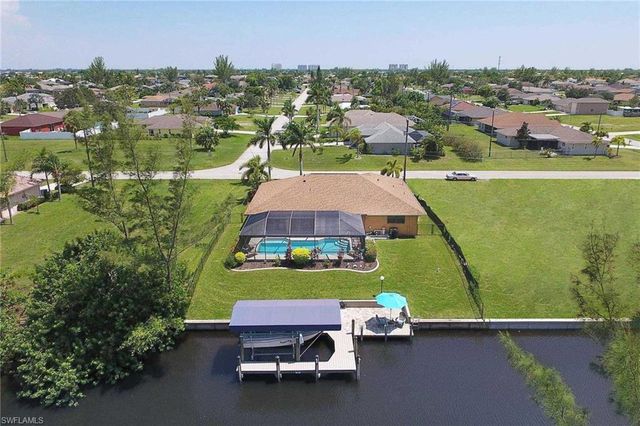 1403 SW 40th TER, Cape Coral, FL 33914
