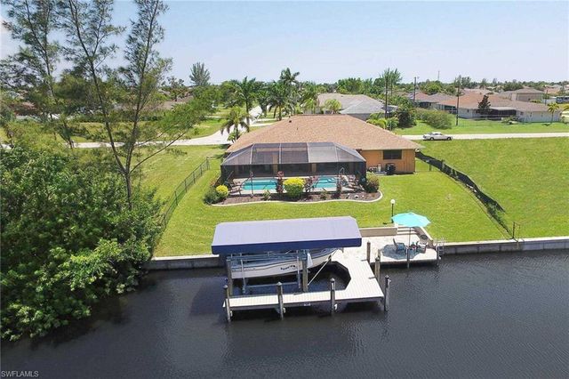 1403 SW 40th TER, Cape Coral, FL 33914