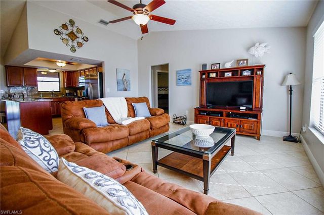 1403 SW 40th TER, Cape Coral, FL 33914