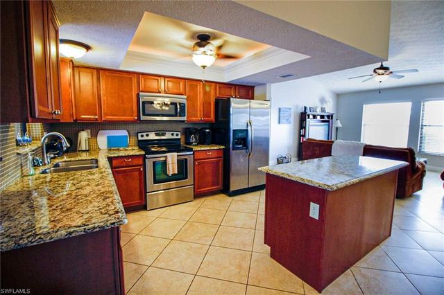 1403 SW 40th TER, Cape Coral, FL 33914