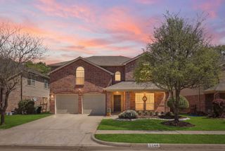 1144 Golden Eagle Court, Aubrey, TX 76227
