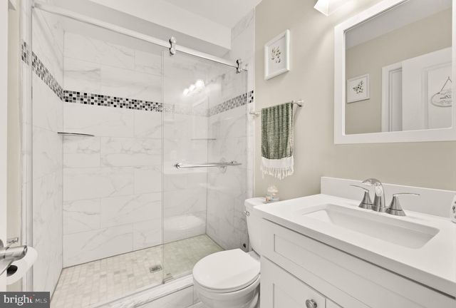 4521 CLAY ST NE, Washington, DC 20019