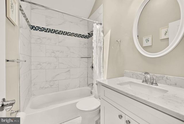 4521 CLAY ST NE, Washington, DC 20019