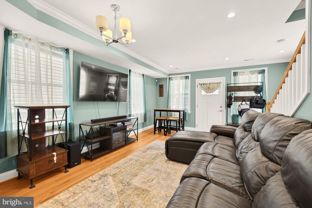 4521 CLAY ST NE, Washington, DC 20019