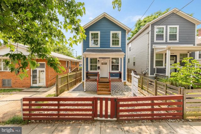 4521 CLAY ST NE, Washington, DC 20019