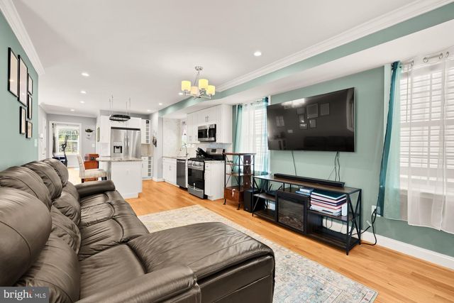 4521 CLAY ST NE, Washington, DC 20019