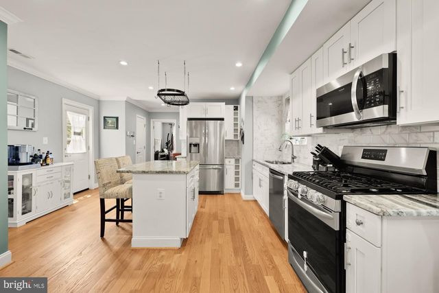 4521 CLAY ST NE, Washington, DC 20019