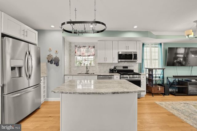 4521 CLAY ST NE, Washington, DC 20019