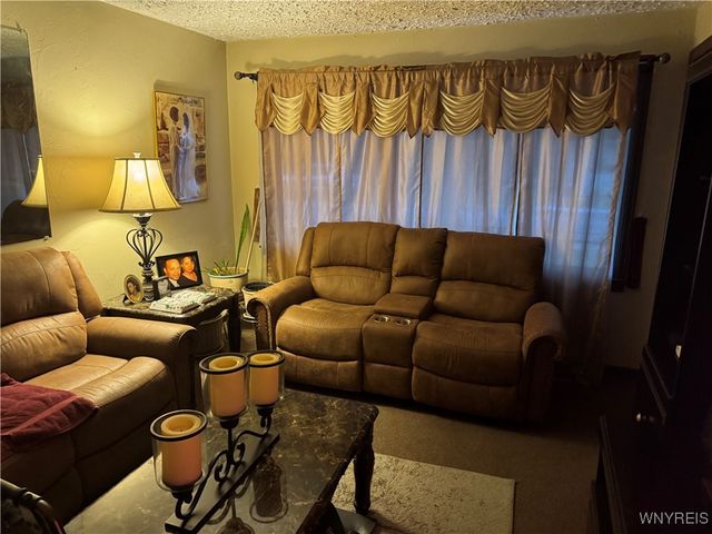 1133 Whitney Avenue, Niagara Falls, NY 14301