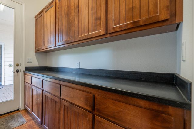 8180 Whispering Oaks Road, Redding, CA 96002