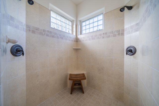 8180 Whispering Oaks Road, Redding, CA 96002