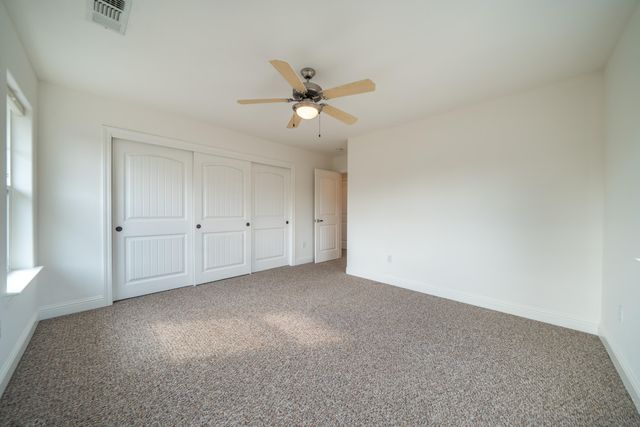 8180 Whispering Oaks Road, Redding, CA 96002