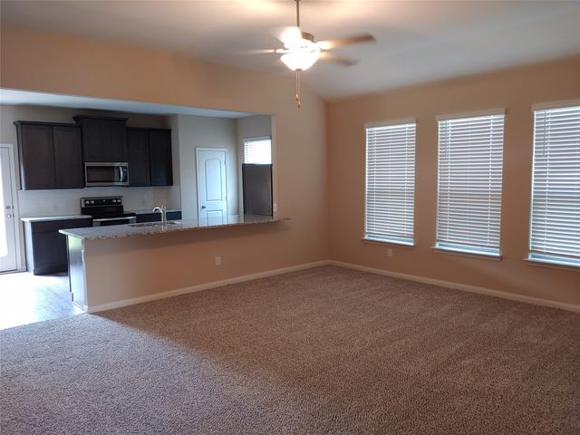 280 Moonstone Way, Princeton, TX 75407