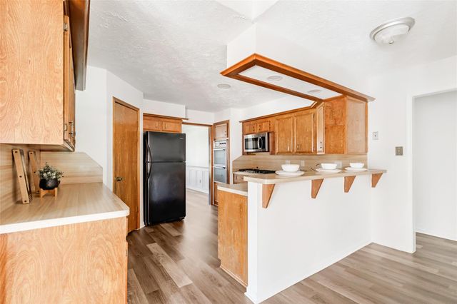 10122 Sageglow Drive, Houston, TX 77089