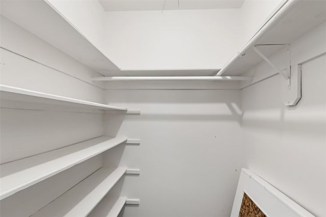 10122 Sageglow Drive, Houston, TX 77089