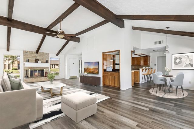 10122 Sageglow Drive, Houston, TX 77089